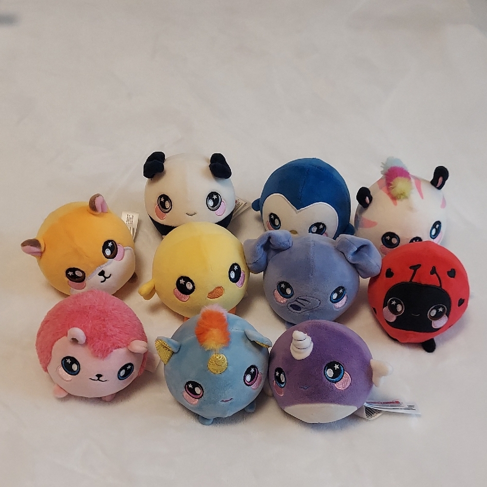 Squeezamals Plushies